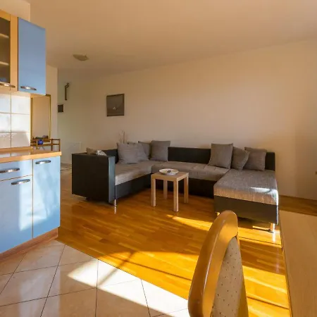 Apartments Roko Crikvenica Exterior photo
